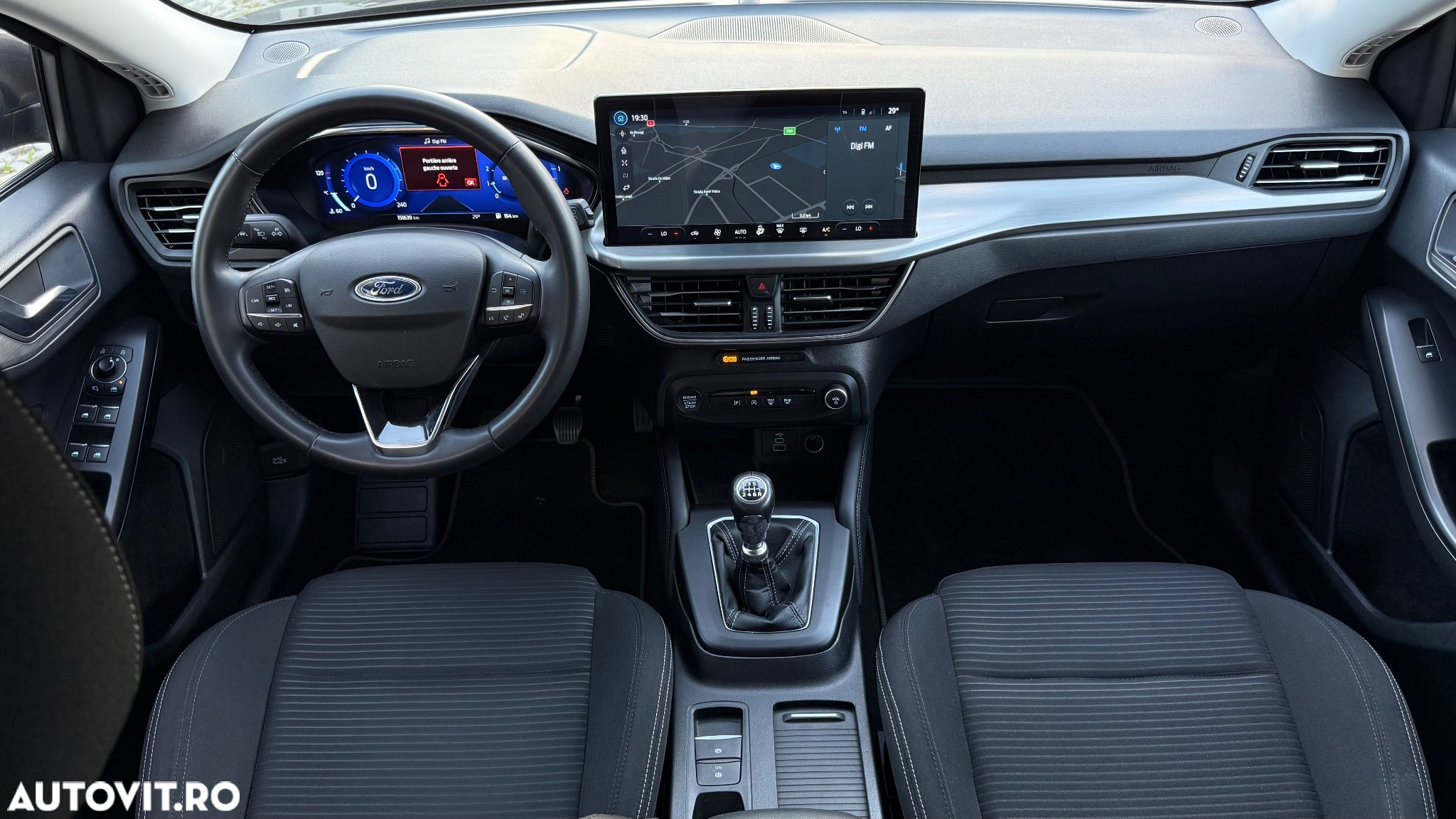 Ford Focus 1.0 EcoBoost Titanium X - 4