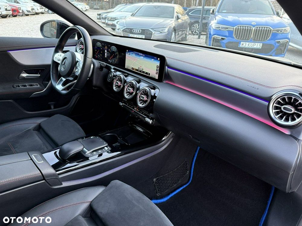 Mercedes-Benz CLA - 13