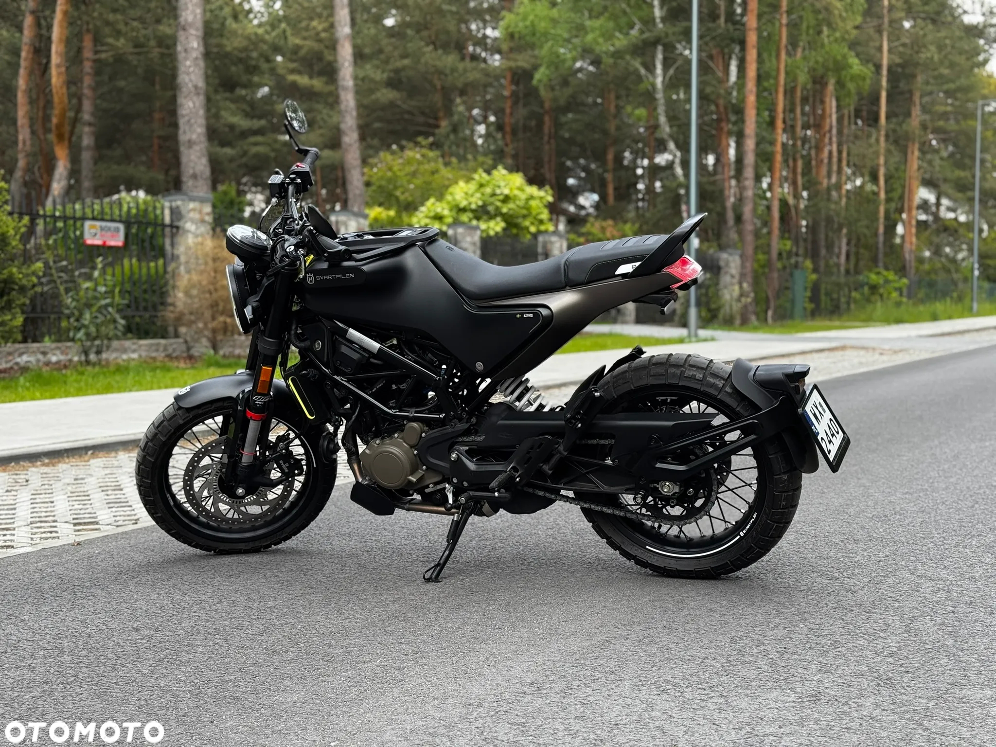 Husqvarna Svartpilen - 12