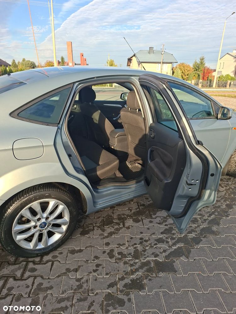Ford Mondeo 1.8 TDCi Ambiente - 20