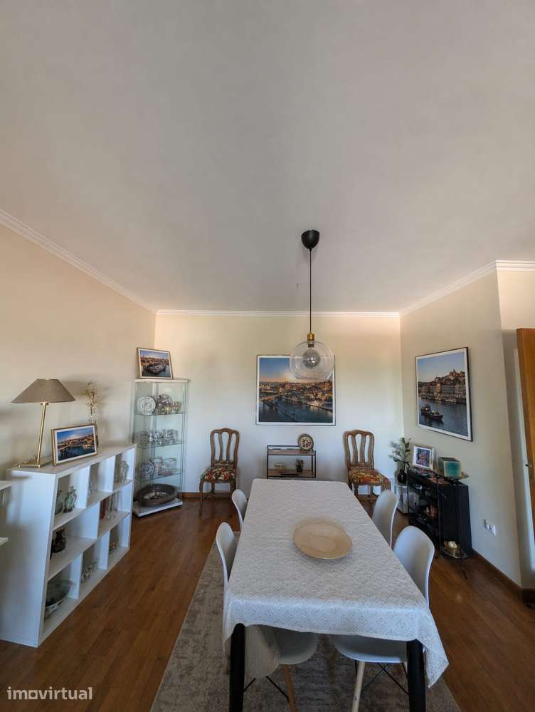 Apartamento T2 com Lugar de Garagem em Pedroso - Grande imagem: 3/17