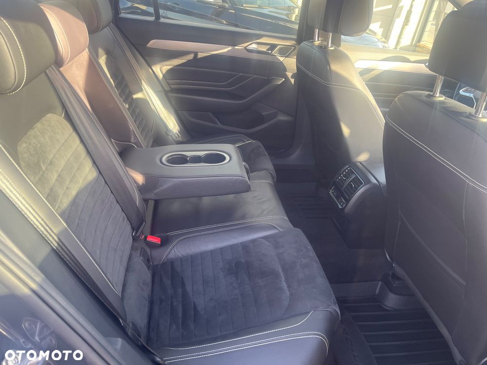 Volkswagen Passat Variant 2.0 TDI SCR 4Motion DSG (BMT) Highline - 16