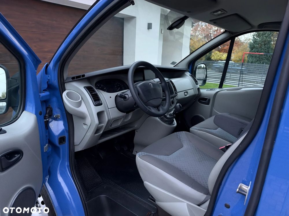 Renault Trafic - 17