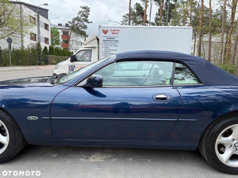 Jaguar XK8 - 16