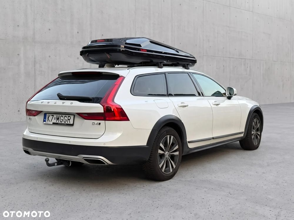 Volvo V90 D4 AWD Geartronic Momentum Pro - 5