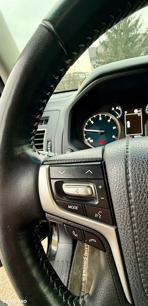 Toyota Land Cruiser 2.8l D-4D 204 CP A/T Luxury Black Matte Edition - 19