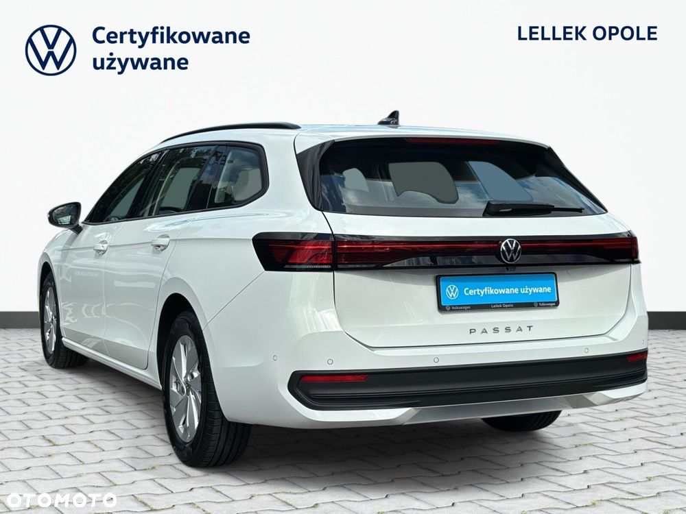 Volkswagen Passat Variant 2.0 TDI SCR DSG - 9