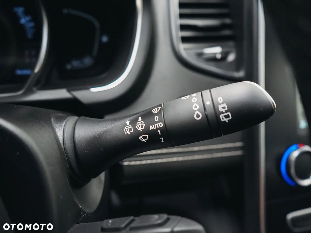 Renault Grand Scenic - 21