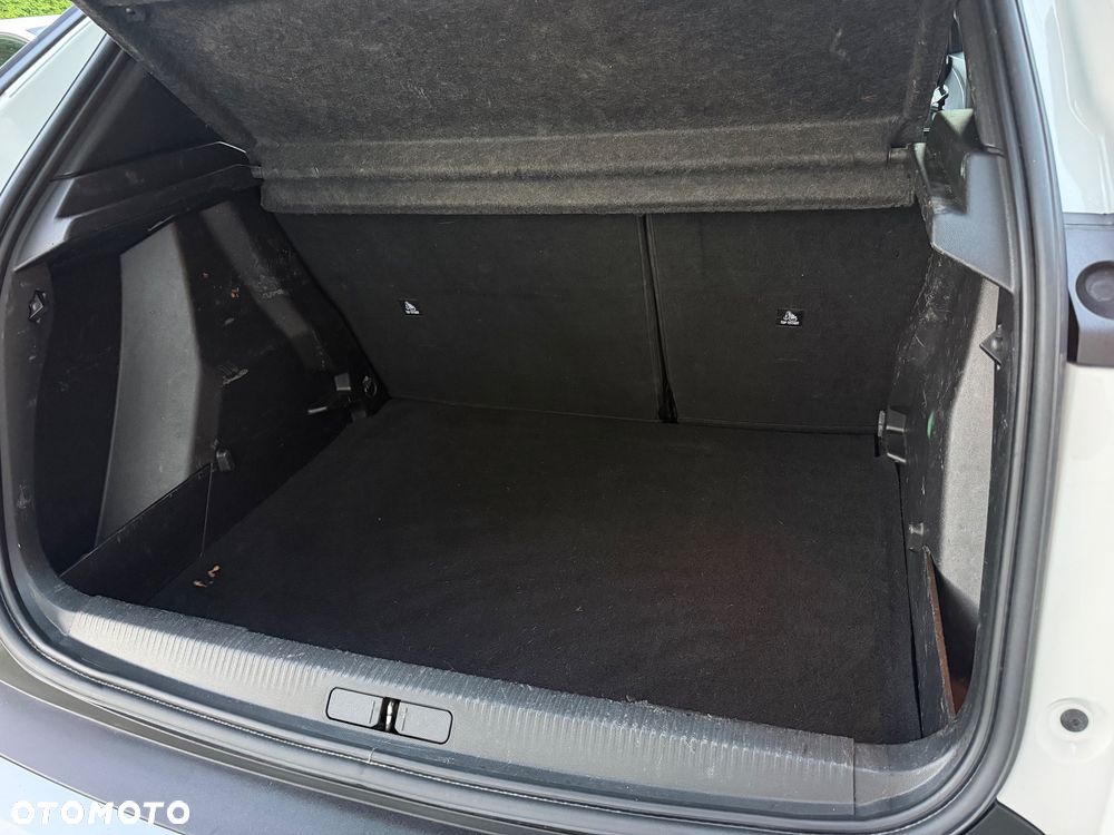 Peugeot 2008 1.5 BlueHDi Active Pack S&S - 25