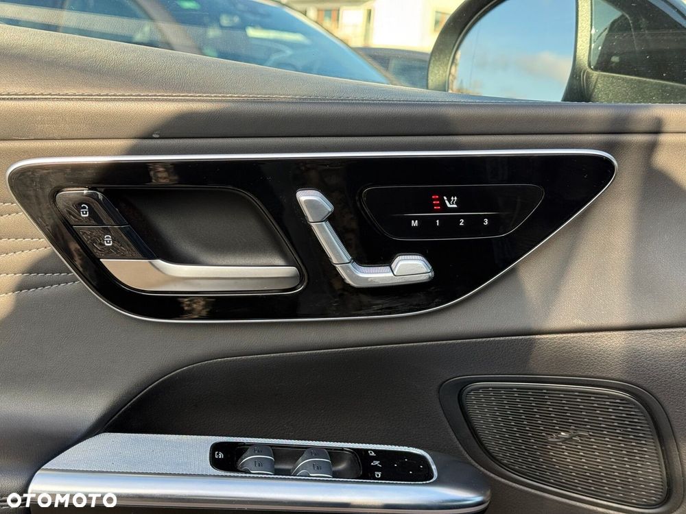 Mercedes-Benz GLC - 23