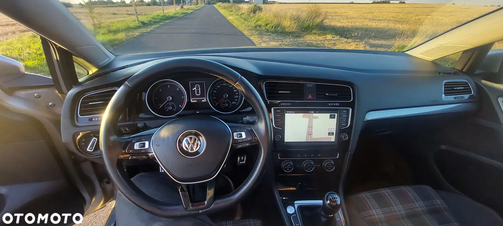Volkswagen Golf 2.0 TDI BlueMotion Technology Allstar - 9