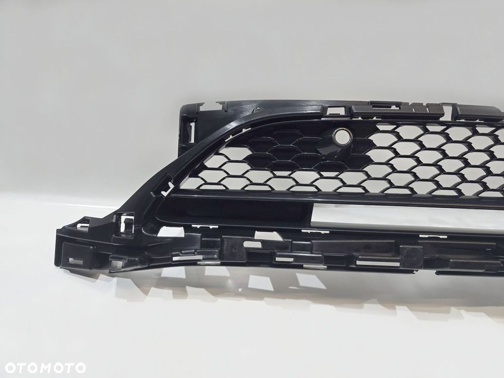 KRATKA ZDERZAKA PRZÓD ŚRODKOWA MERCEDES S KLASA W223 AMG - 2