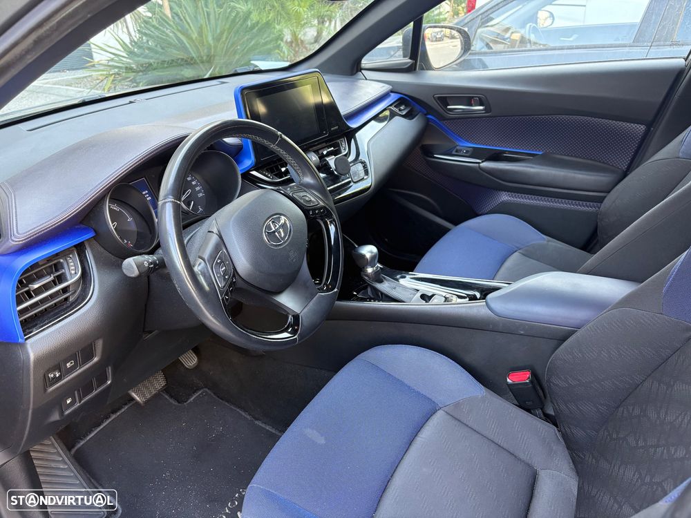 Toyota C-HR 1.8 HSD Lounge — fotografia 10