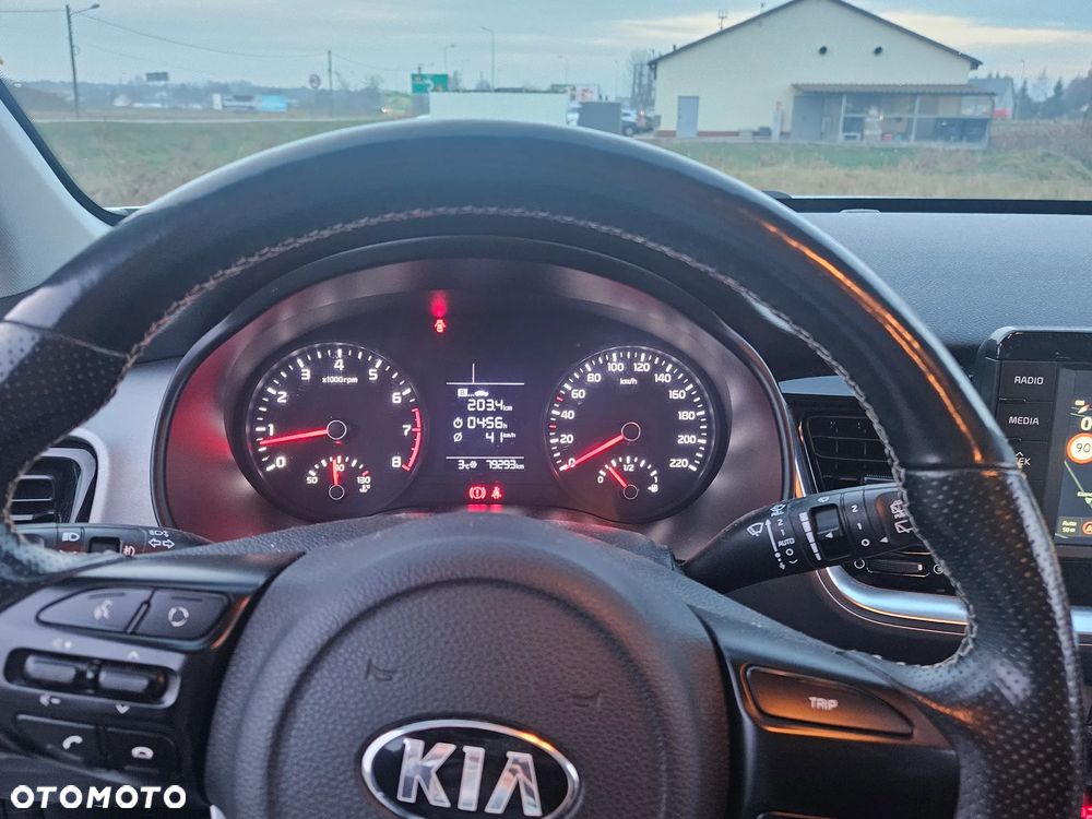 Kia Stonic 1.4 L - 9