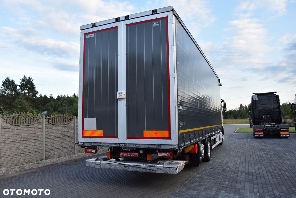Volvo FH 460 EURO 6 / KABINA XL / FIRANA 9,5 M / NAVI / SOLARY / KLIMA POSTOJOWA / KAMERY / CAŁY NA PODUSZKACH / WINDA DHOLLANDIA / ZABUDOWA REDOS / 24 PALETY / AUTOMAT / SALON POLSKA / SERWIS ASO VOLVO / STAN IDEALNY !! - 7
