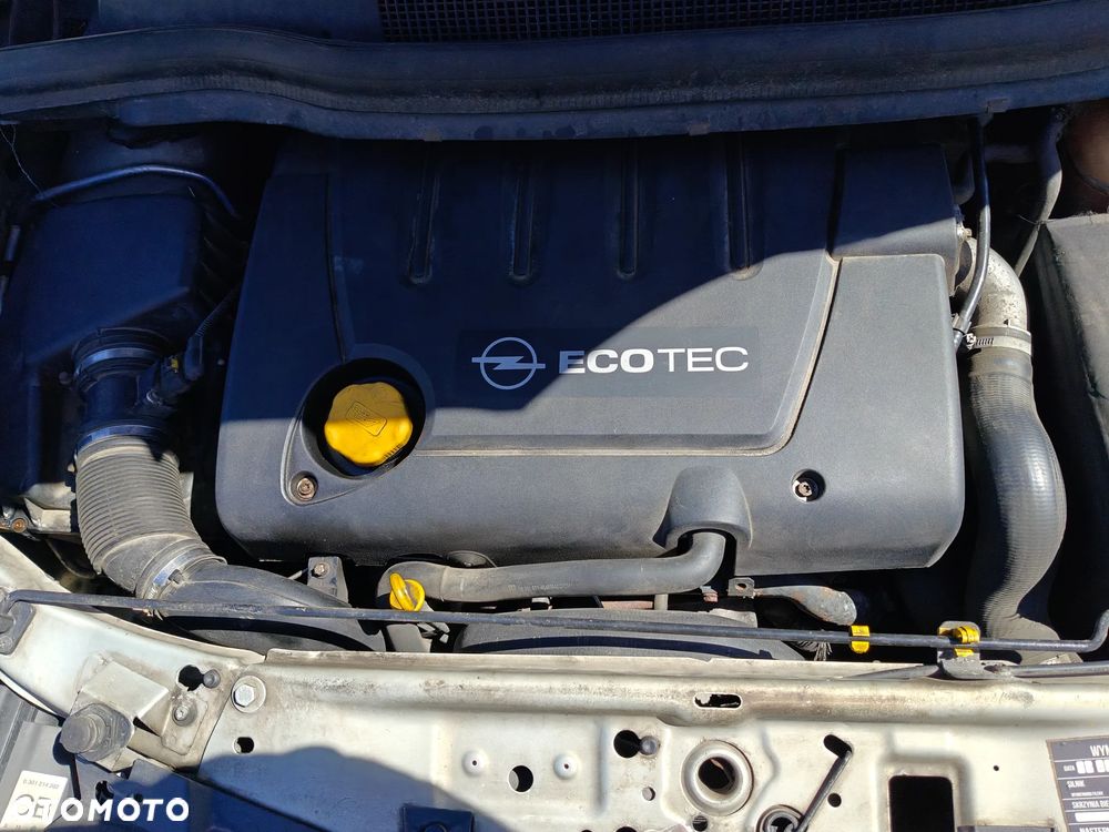 Opel Zafira 1.9 CDTI - 20