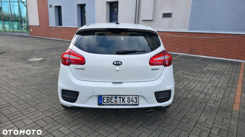 Kia Ceed 1.6 CRDi 136 ISG Spirit - 7