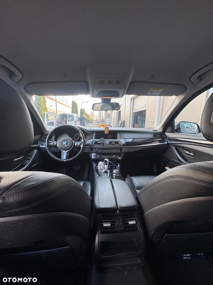BMW Seria 5 520d xDrive - 7