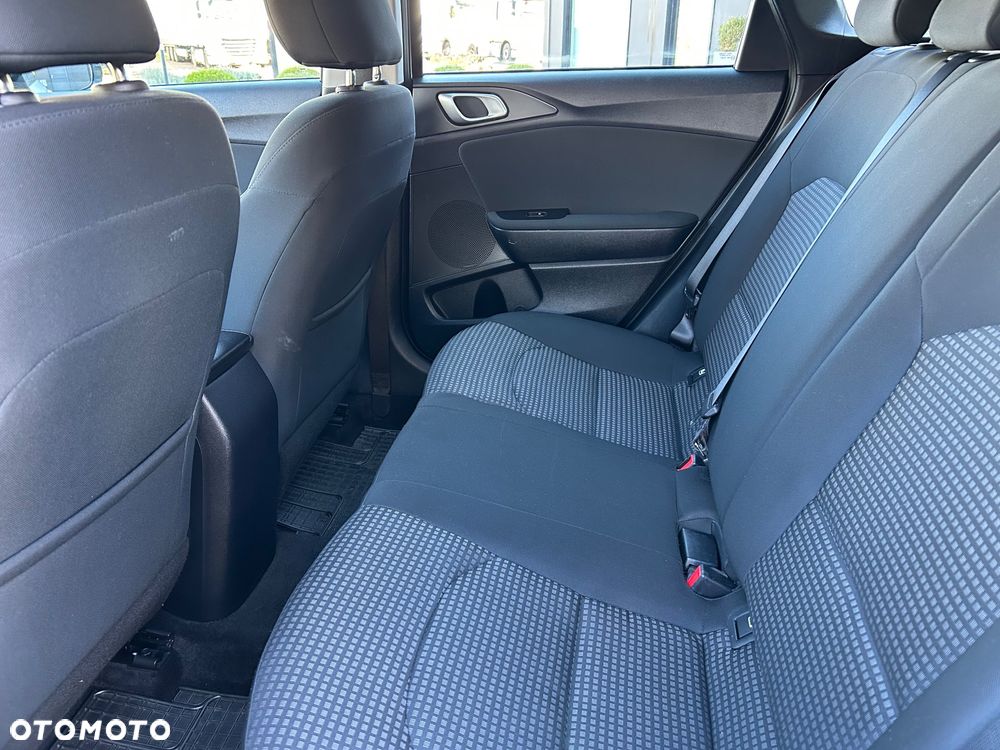 Kia Ceed 1.6 CRDi Edition 7 - 38