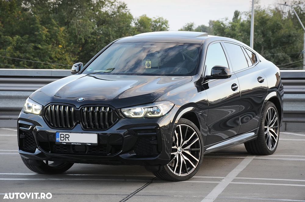 BMW X6 M M50i - 14