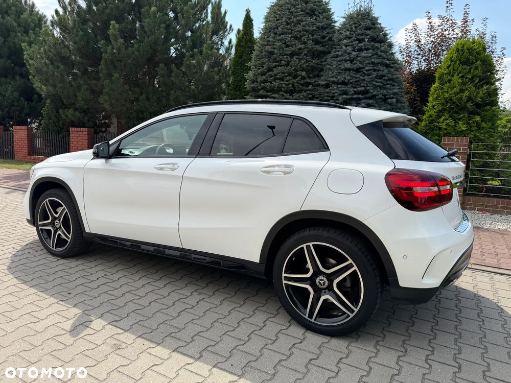 Mercedes-Benz GLA 220 4-Matic - 21