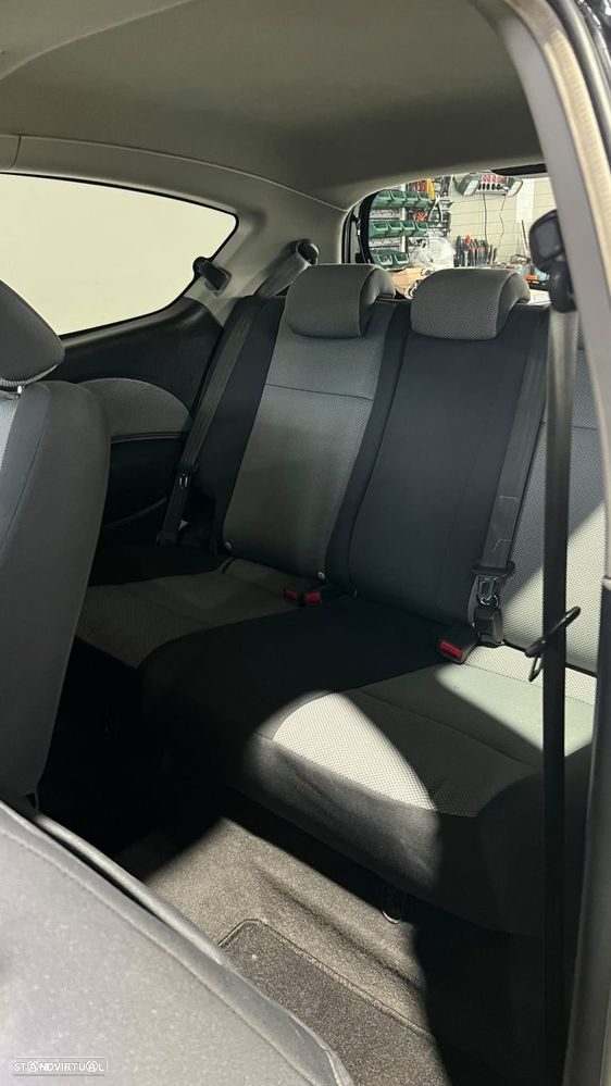 Chevrolet Aveo - 12