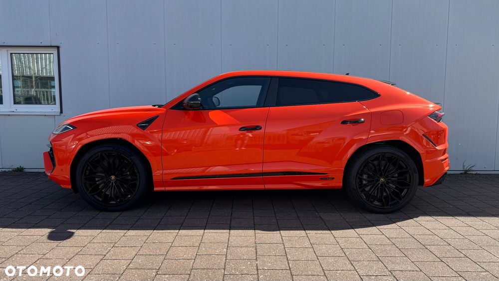 Lamborghini Urus - 6