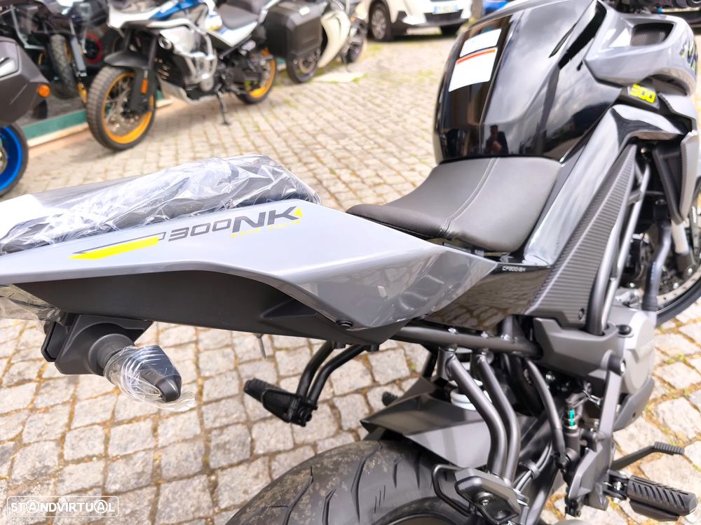 CF Moto 300NK A2 Naked CB/z/mt - 4