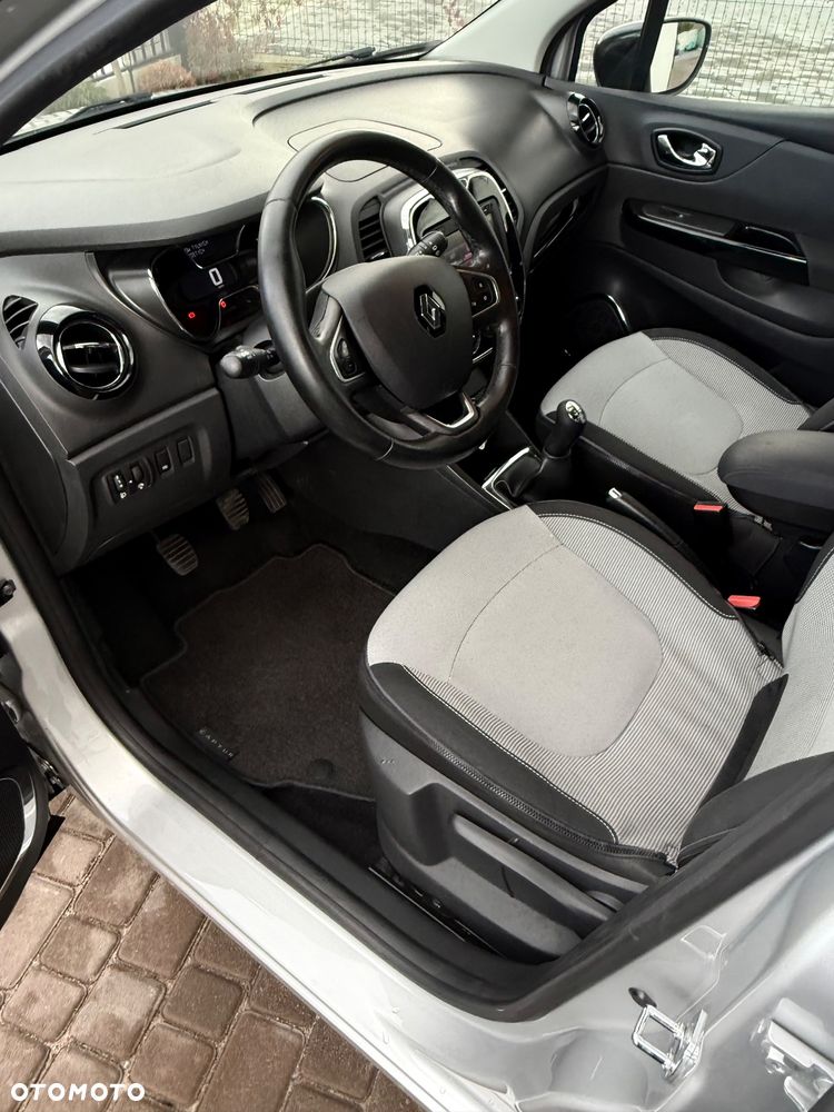 Renault Captur 0.9 Energy TCe Life EU6 - 22