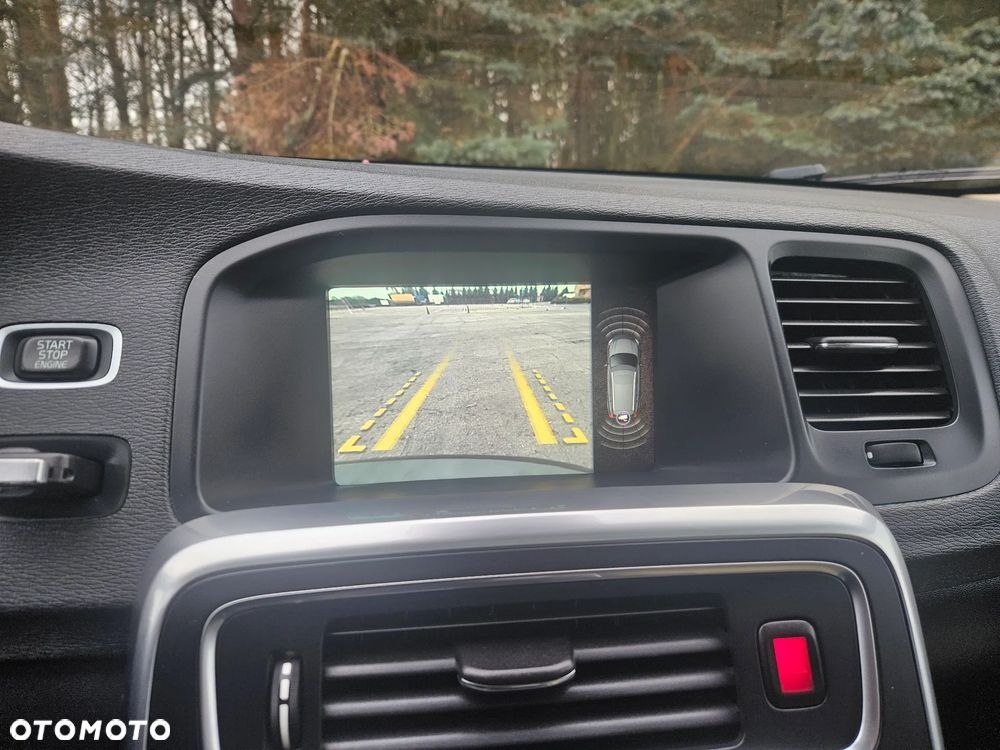 Volvo V60 DRIVe Summum - 28