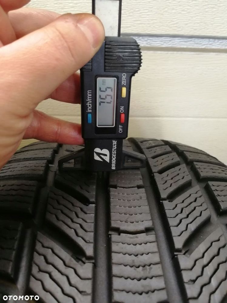 Opony zimowe 235/55 R 17 Continental WinterContact TS870 P - 2