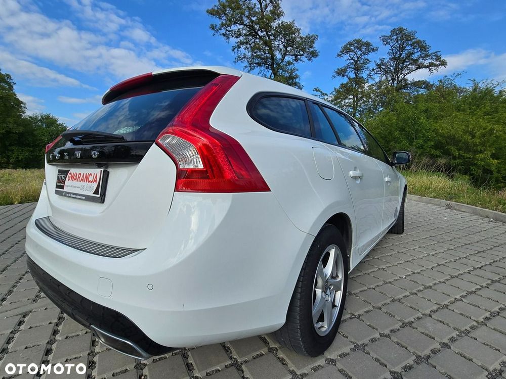 Volvo V60 D2 Geartronic Summum - 10