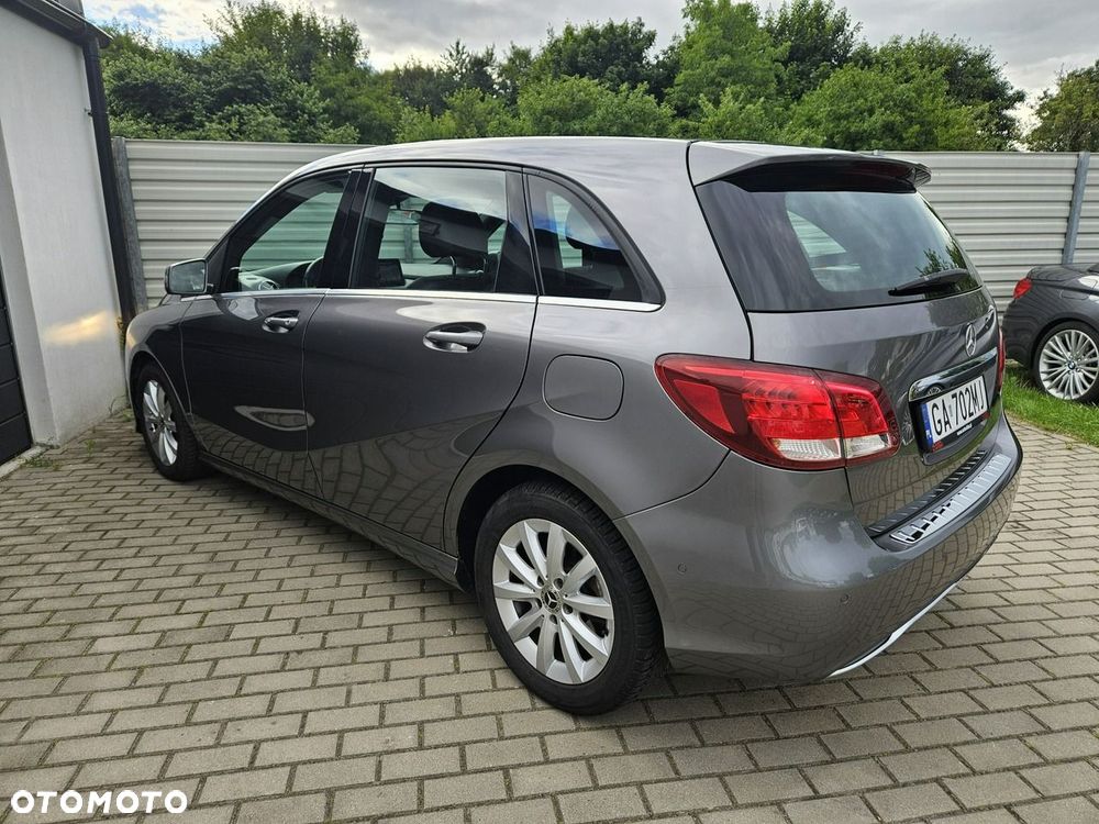 Mercedes-Benz Klasa B 180 7G-DCT Style - 14