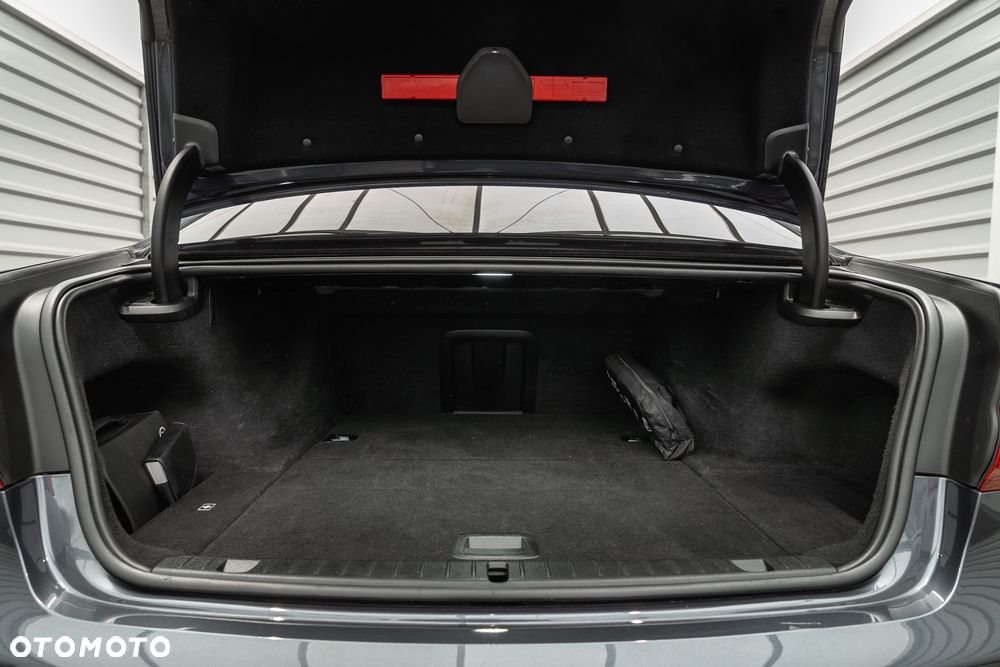 BMW Seria 7 740Li xDrive - 17