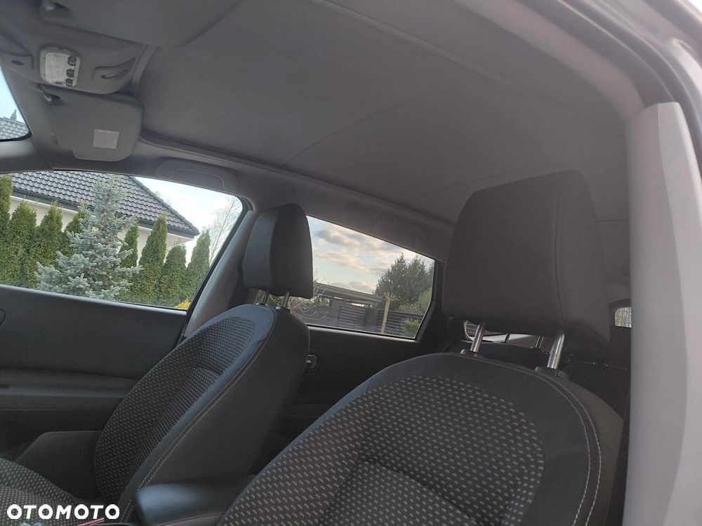 Nissan Qashqai+2 1.6 acenta - 12