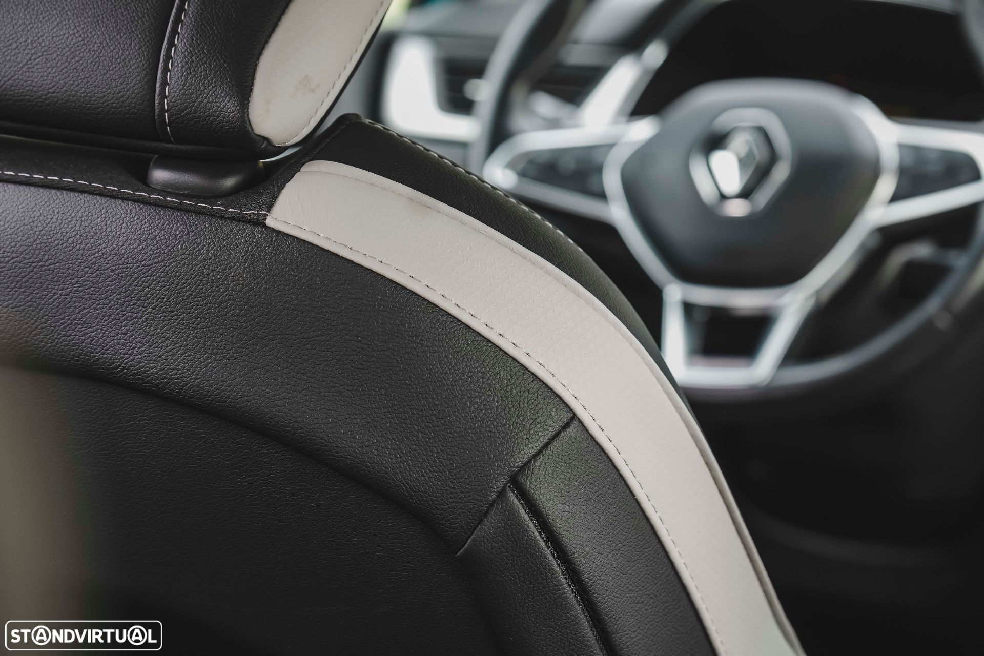 Renault Captur - 29