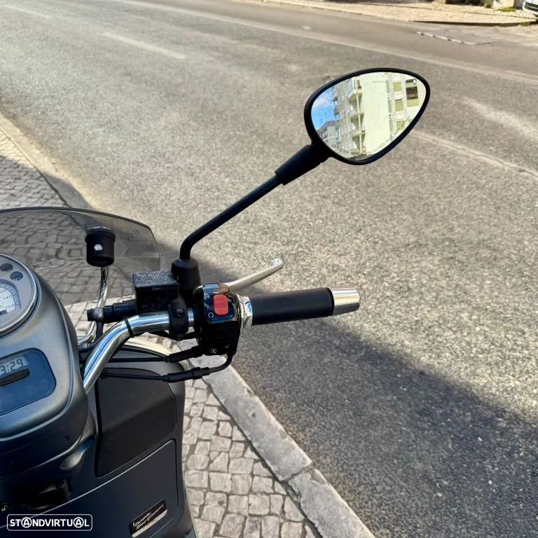 Piaggio Vespa GTS 300 - 15