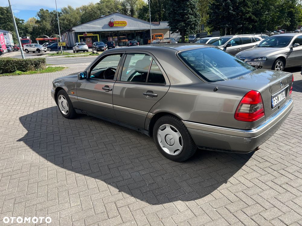 Mercedes-Benz Klasa C - 2