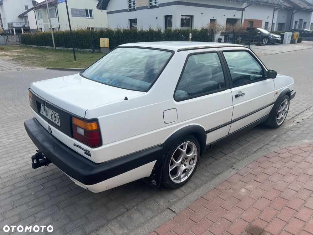 Volkswagen Jetta 1.8 CL - 5