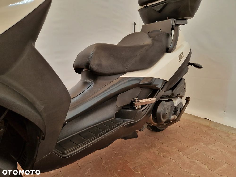 Piaggio MP-3 - 31
