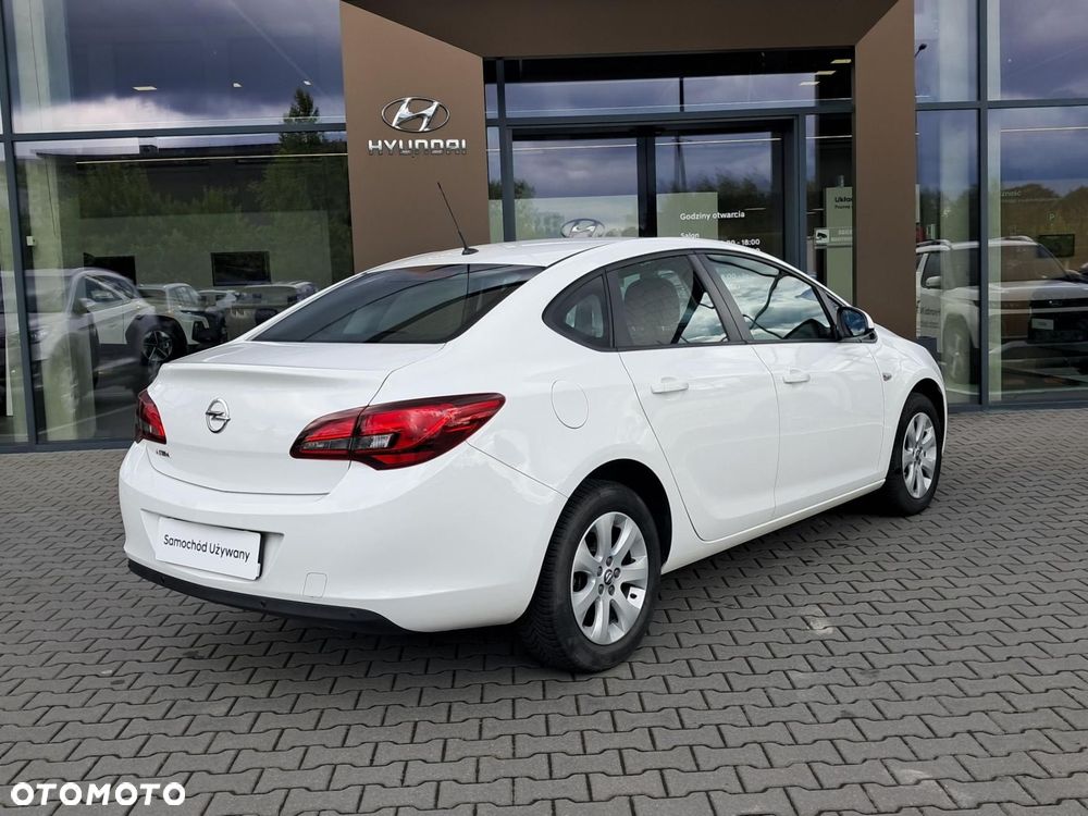 Opel Astra - 8