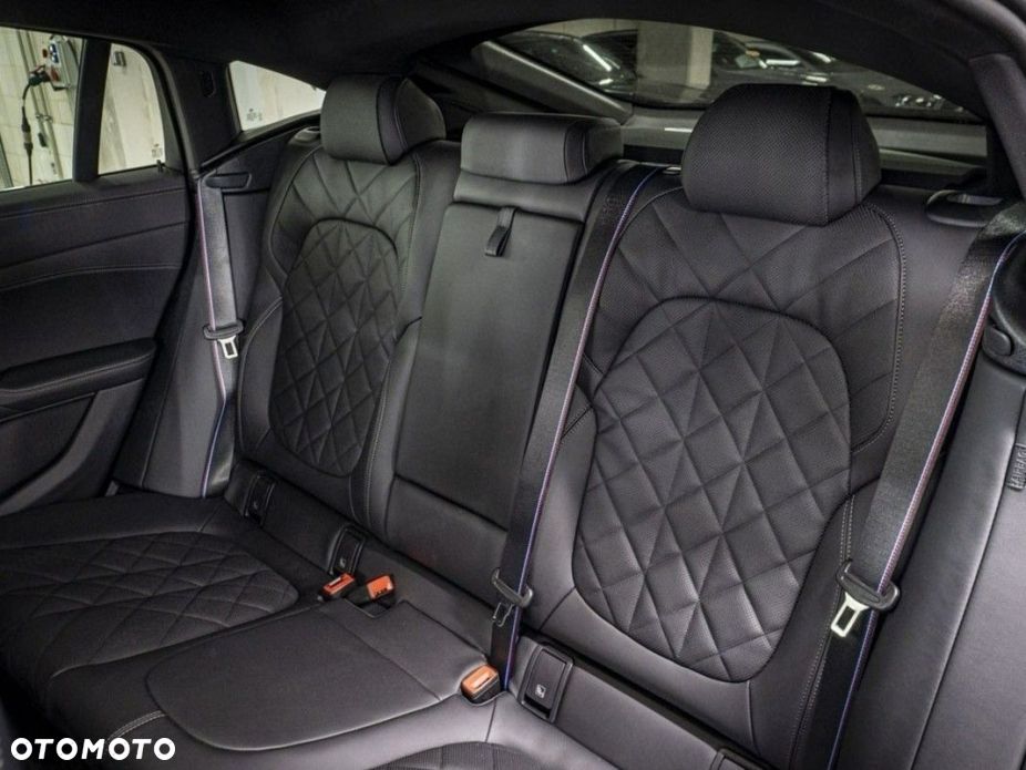 BMW X6 - 12