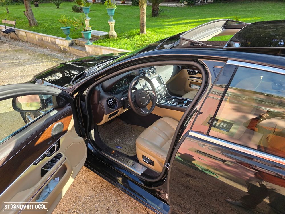 Jaguar XJ 3.0 V6 Premium Luxury - 9