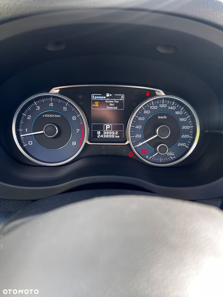 Subaru XV 2.0 i Exclusive Lineartronic - 10
