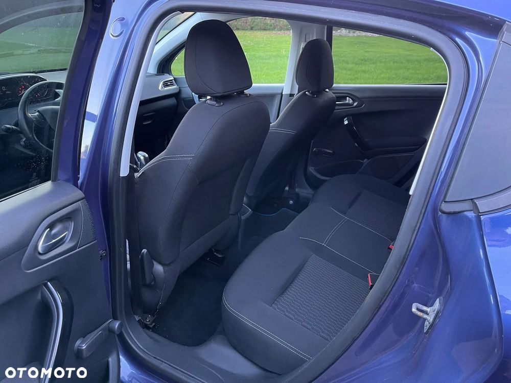 Peugeot 208 1.2 PureTech Active - 8