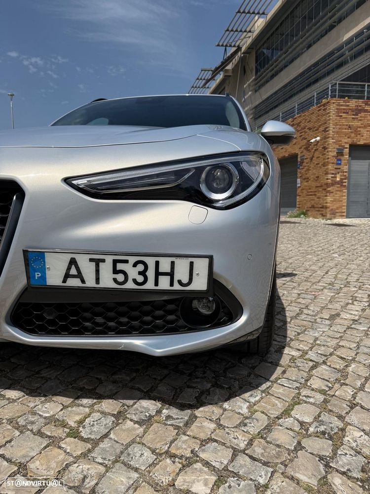 Alfa Romeo Stelvio 2.2 D Sprint AT8 - 9