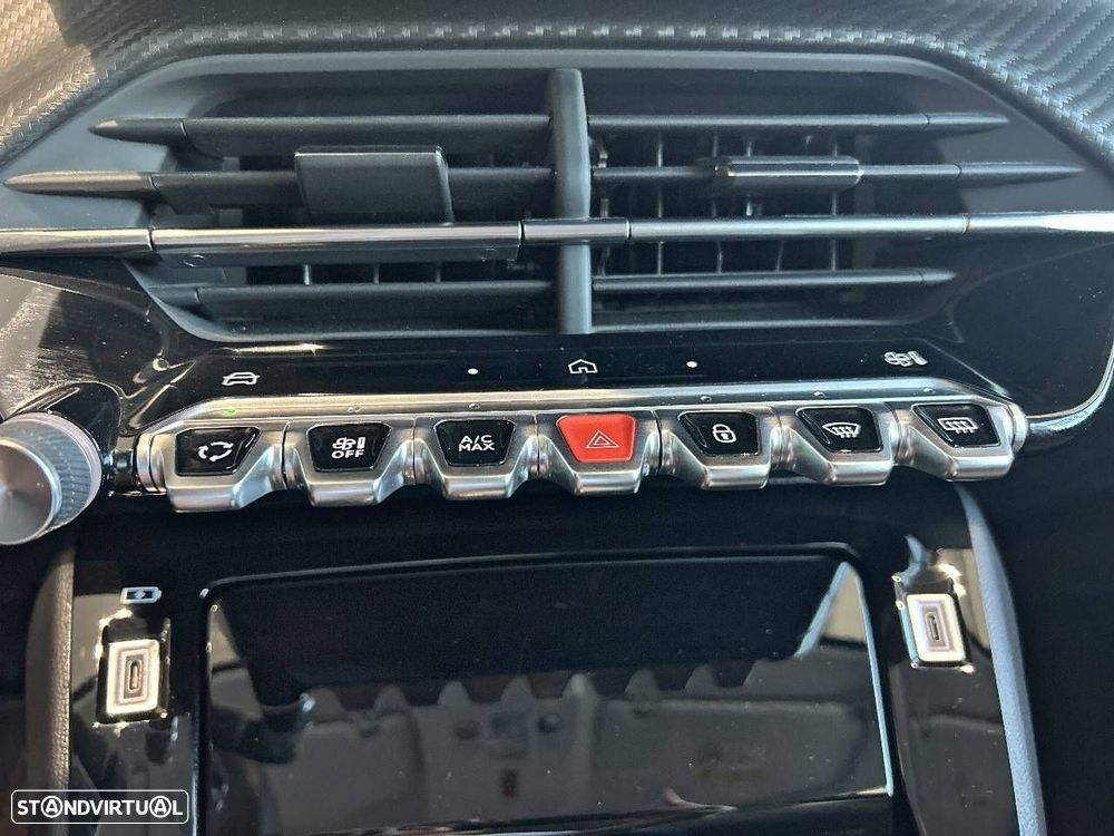 Peugeot 208 1.2 Hybrid Allure e-DCS6 - 20
