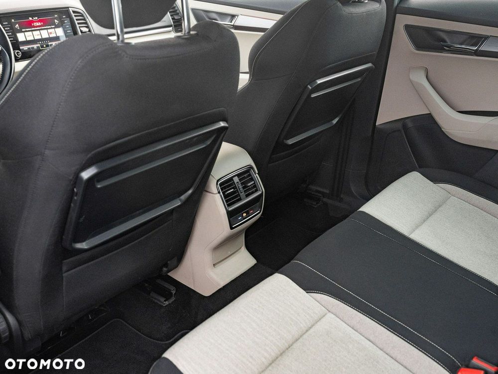 Skoda Karoq 2.0 TDI SCR 4x4 Style DSG - 22