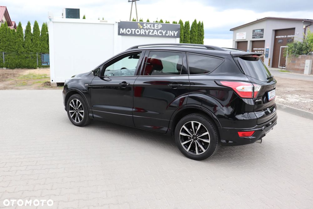 Ford Kuga 1.5 EcoBoost 2x4 ST-Line - 4