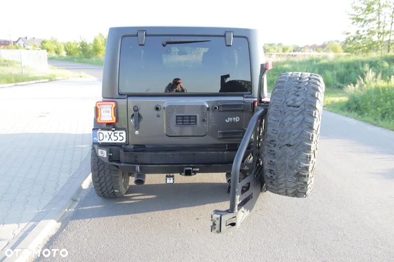 Jeep Wrangler - 22